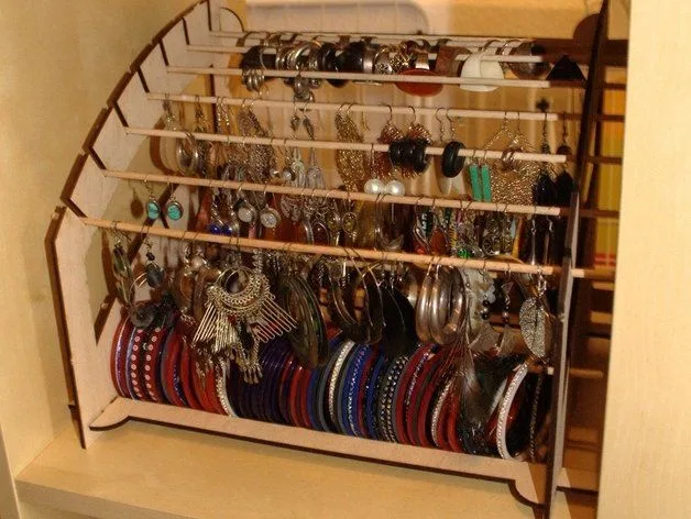 Mücevher Rafı