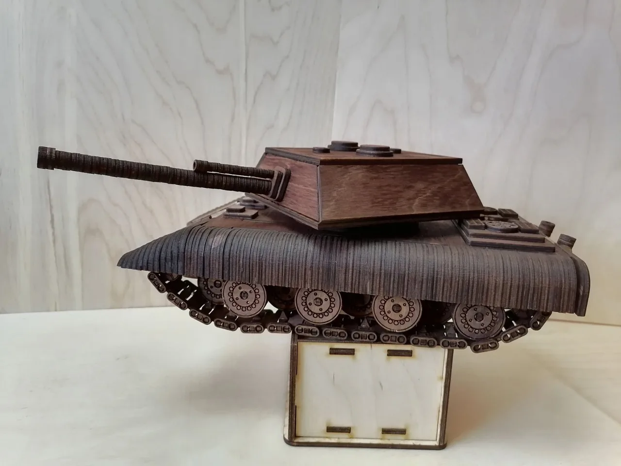 Ahşap Tank