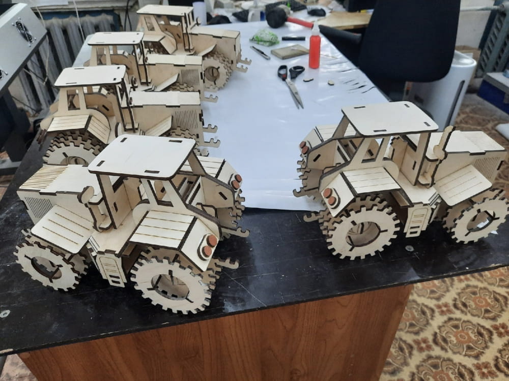 Ahşap Traktör 3D Model