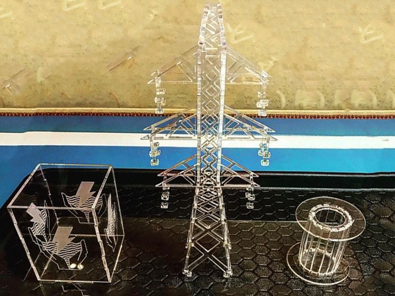 Lazer Kesim Akrilik Şanzıman Kulesi Kalem ve Kurşun Kalemlik Modeli