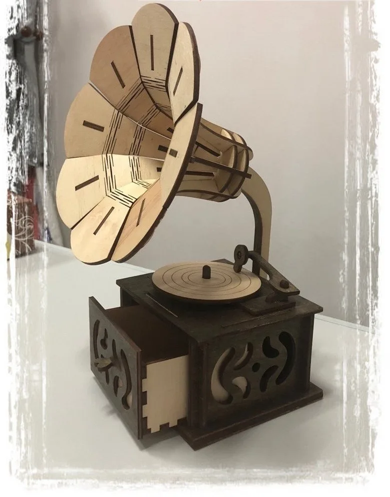 Ahşap Gramofon 3D Model