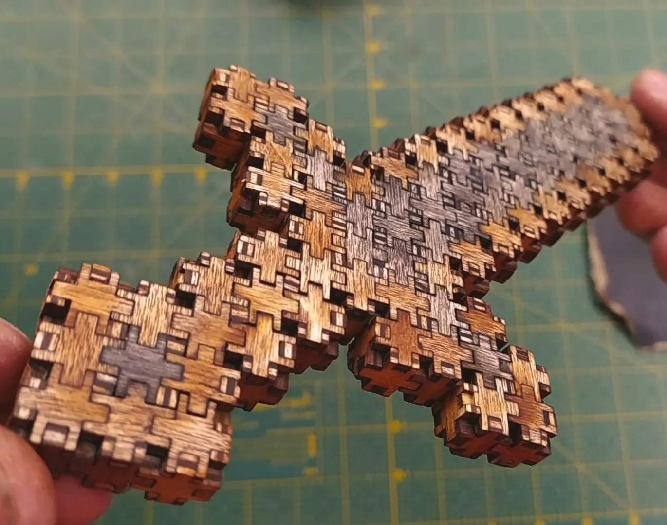 Minecraft Kılıç 3d Bulmaca 3mm Kontrplak Parça Boyutu 12x12mm