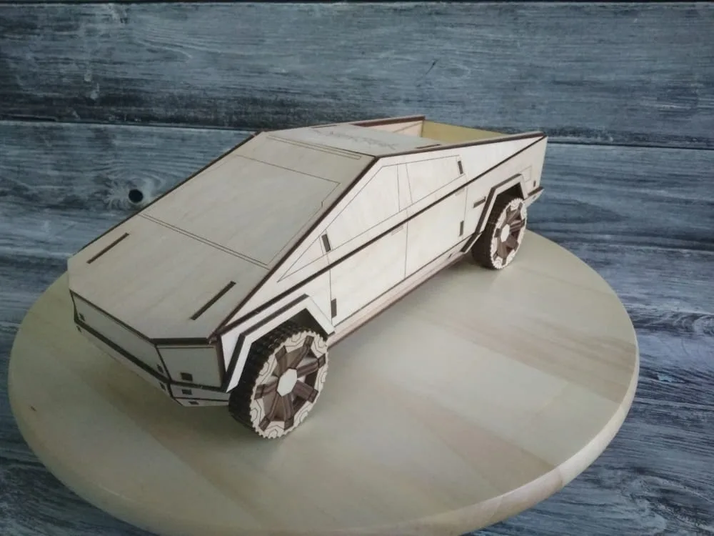 Tesla Cybertruck Ahşap Model