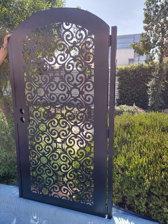 Çarpıcı Ana Kapı Tasarımı