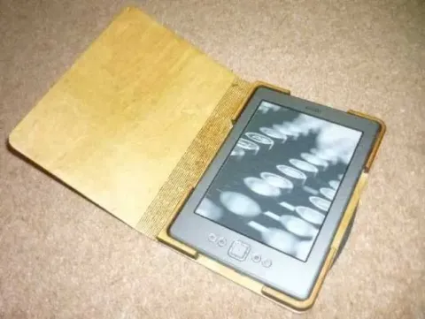 Ahşap Telefon Tablet Kılıfı