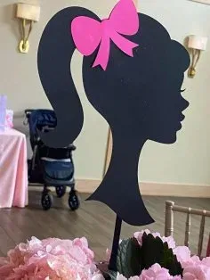 Lazer Kesim Ahşap Kafa Standı Barbie Silueti Saç Tokası Sergileme