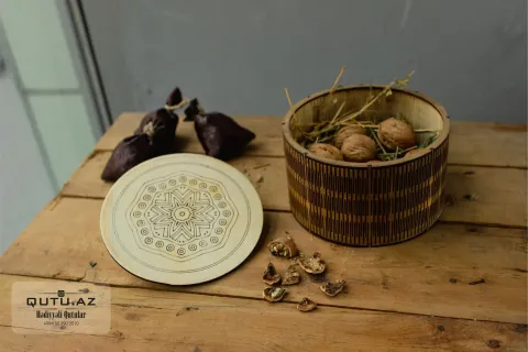 Desenli Kapaklı Kutu-25