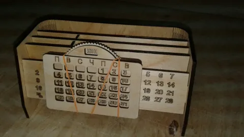 Masaüstü Kalemlik-Takvim-3