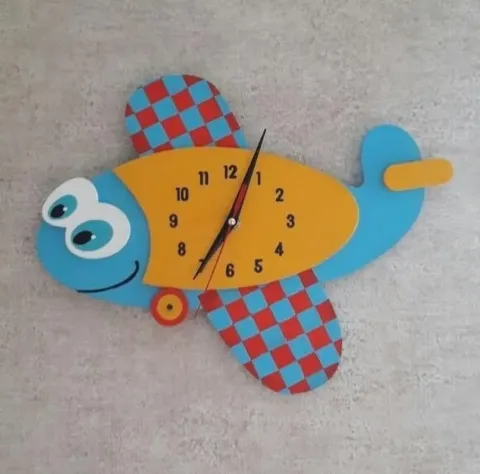 Balıklı Uçak Saat