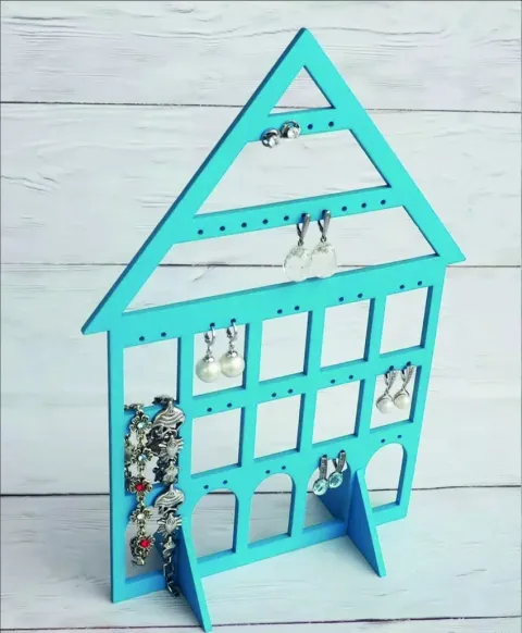 Küpe Tutacağı Standı