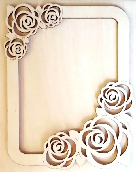 Gül Desenli Fotoğraf Çerçevesi 