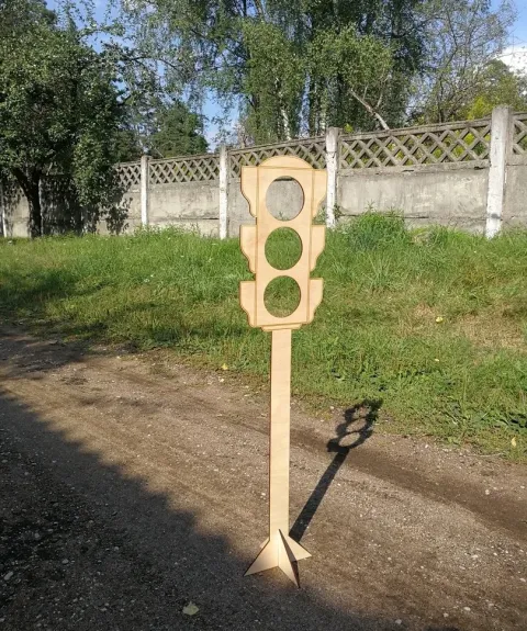 Trafik Işığı Sonrası Çocuk Oyuncak