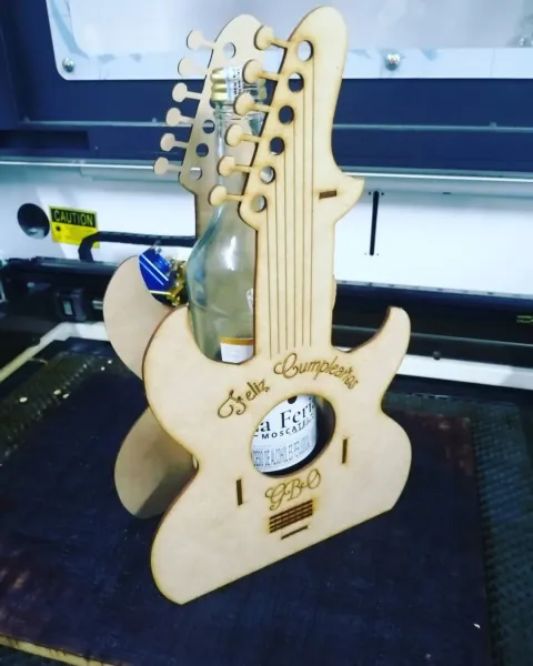 Gitar Şarap Kutusu