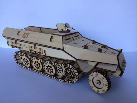 Zırhlı Personel Taşıyıcı APC 3D Model Ahşap Oyuncak